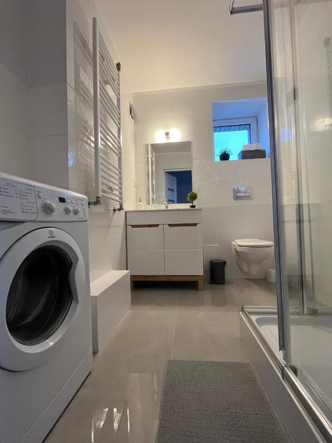 Apartamento Warsaw Inside Solec With Private Parking Exterior foto